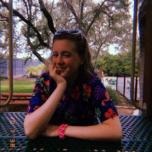 Meet your Posher, Casey